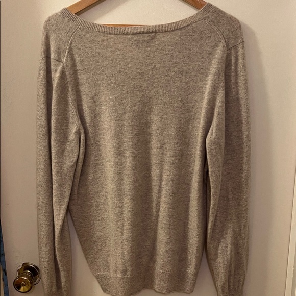 Nordstrom Women's Beige V-Neck Sweater - Picture 3 of 3